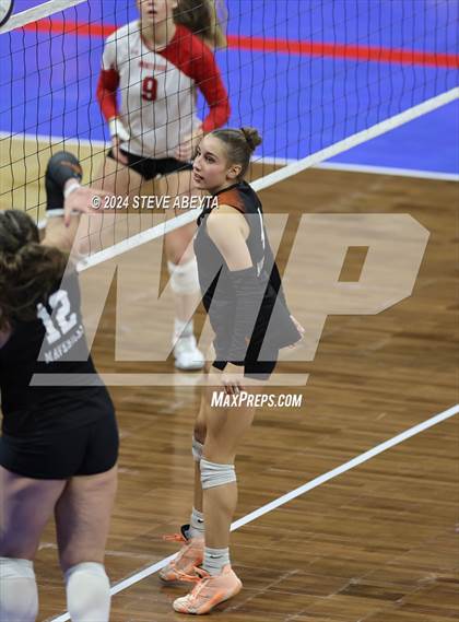 Thumbnail 3 in Montrose vs. Mead (CHSAA 4A 1st Round) photogallery.