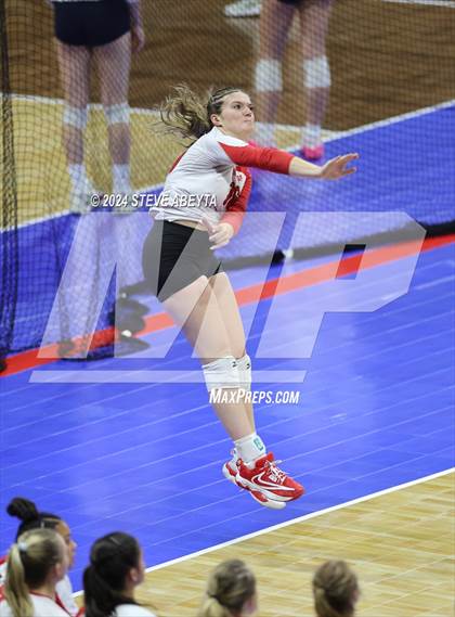 Thumbnail 1 in Montrose vs. Mead (CHSAA 4A 1st Round) photogallery.