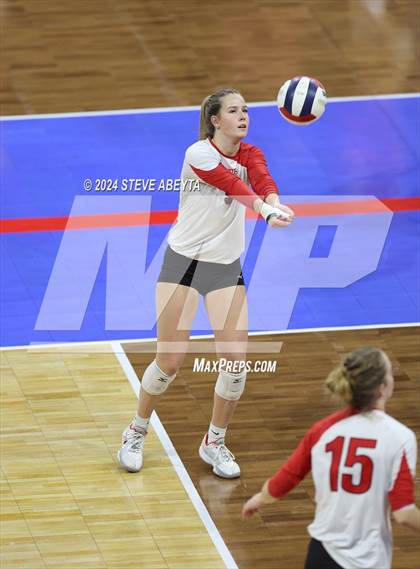 Thumbnail 2 in Montrose vs. Mead (CHSAA 4A 1st Round) photogallery.