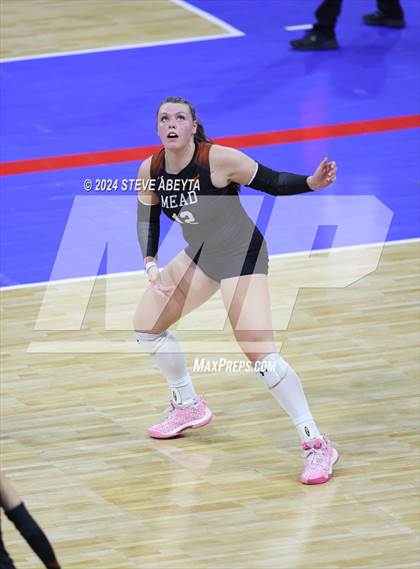Thumbnail 1 in Montrose vs. Mead (CHSAA 4A 1st Round) photogallery.