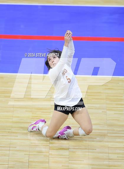 Thumbnail 1 in Montrose vs. Mead (CHSAA 4A 1st Round) photogallery.