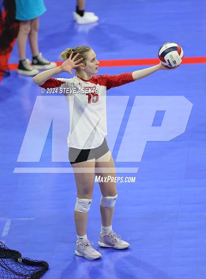 Thumbnail 3 in Montrose vs. Mead (CHSAA 4A 1st Round) photogallery.