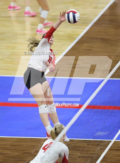 Thumbnail 2 in Montrose vs. Mead (CHSAA 4A 1st Round) photogallery.