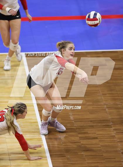 Thumbnail 3 in Montrose vs. Mead (CHSAA 4A 1st Round) photogallery.