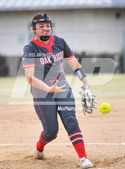 Thumbnail 2 in Shadow Creek vs Oak Ridge (Brenham Tournament) photogallery.