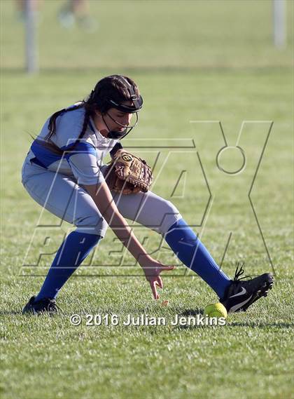 Thumbnail 2 in Nampa Christian @ Cole Valley Christian photogallery.