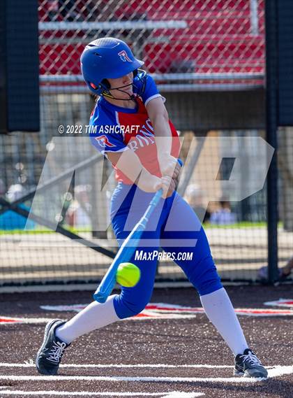 Thumbnail 3 in Roncalli @ Center Grove photogallery.