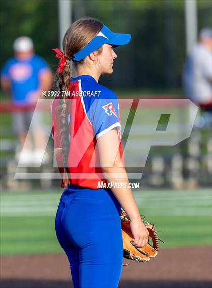 Thumbnail 1 in Roncalli @ Center Grove photogallery.