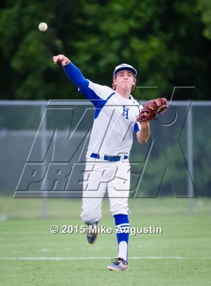 Thumbnail 2 in Van Alstyne vs. Grand Saline photogallery.