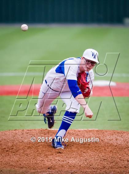 Thumbnail 3 in Van Alstyne vs. Grand Saline photogallery.
