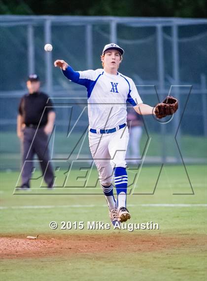 Thumbnail 1 in Van Alstyne vs. Grand Saline photogallery.