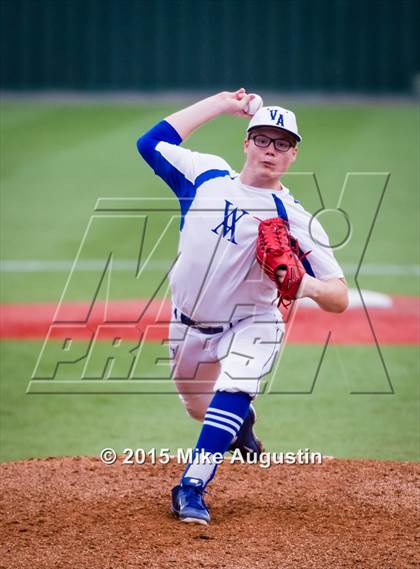 Thumbnail 3 in Van Alstyne vs. Grand Saline photogallery.