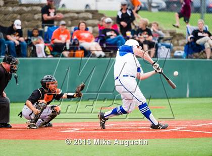 Thumbnail 3 in Van Alstyne vs. Grand Saline photogallery.