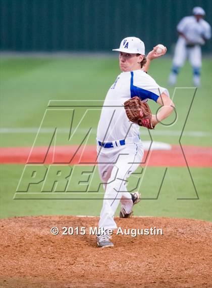 Thumbnail 2 in Van Alstyne vs. Grand Saline photogallery.