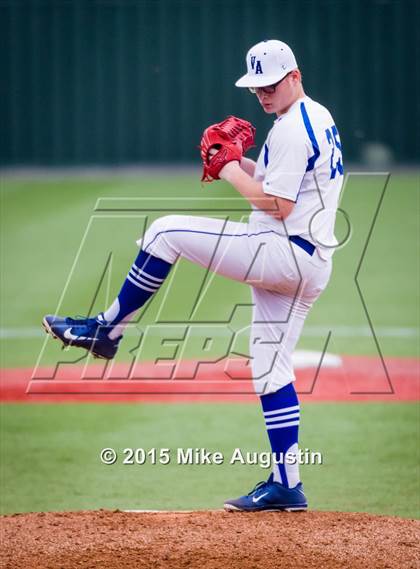 Thumbnail 3 in Van Alstyne vs. Grand Saline photogallery.