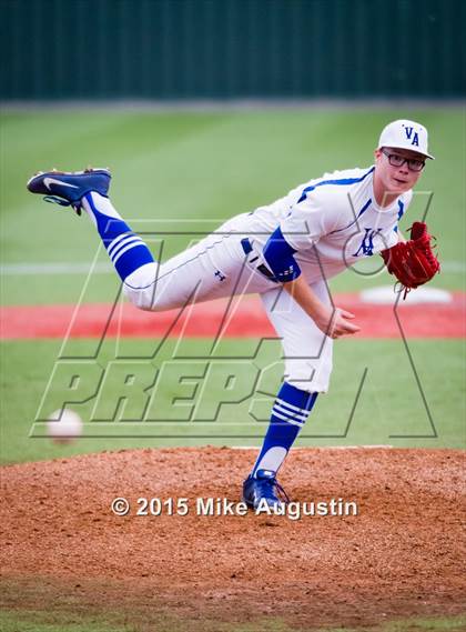 Thumbnail 2 in Van Alstyne vs. Grand Saline photogallery.