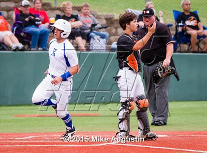 Thumbnail 3 in Van Alstyne vs. Grand Saline photogallery.