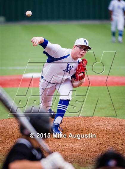Thumbnail 3 in Van Alstyne vs. Grand Saline photogallery.