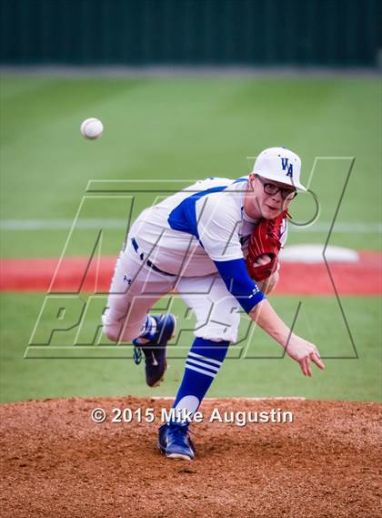 Thumbnail 1 in Van Alstyne vs. Grand Saline photogallery.