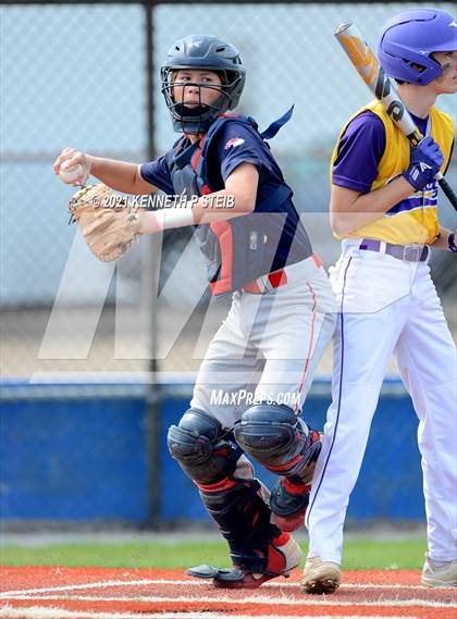 Thumbnail 3 in Centerville @ Central Catholic photogallery.