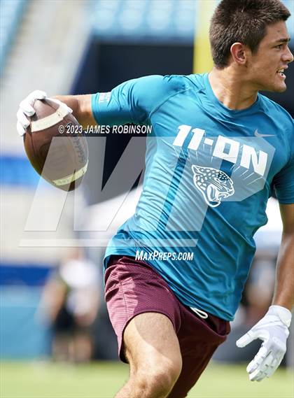 Thumbnail 2 in Fleming Island vs St. Augustine  (Jaguars Prep 11-On Tournament) photogallery.