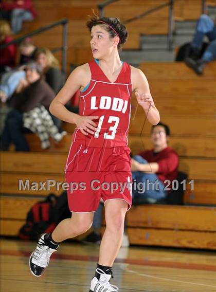 Thumbnail 1 in Lodi vs. Galt (Bulldog Winter Classic) photogallery.