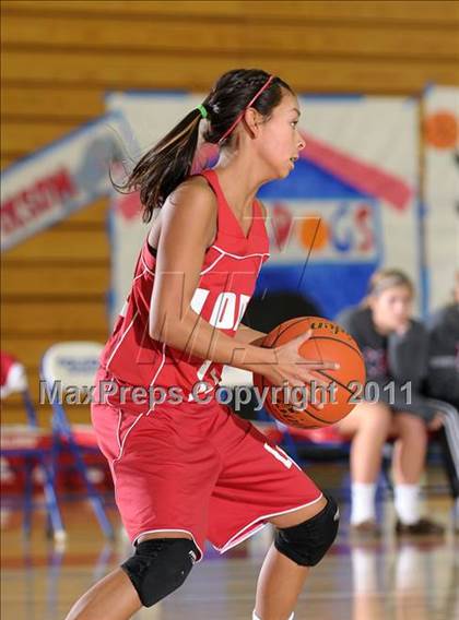 Thumbnail 2 in Lodi vs. Galt (Bulldog Winter Classic) photogallery.