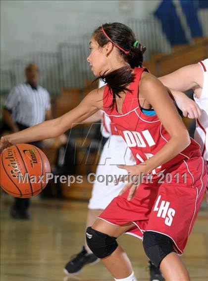 Thumbnail 2 in Lodi vs. Galt (Bulldog Winter Classic) photogallery.