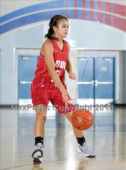 Thumbnail 1 in Lodi vs. Galt (Bulldog Winter Classic) photogallery.