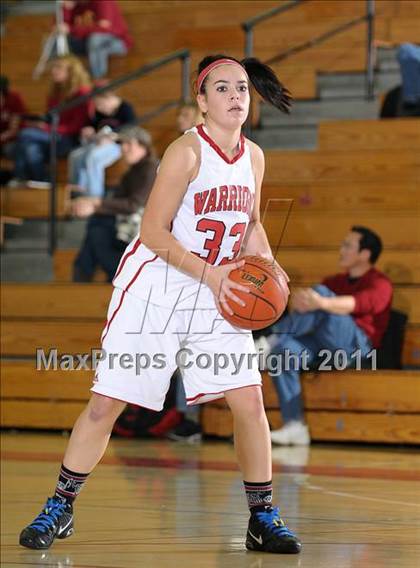 Thumbnail 2 in Lodi vs. Galt (Bulldog Winter Classic) photogallery.
