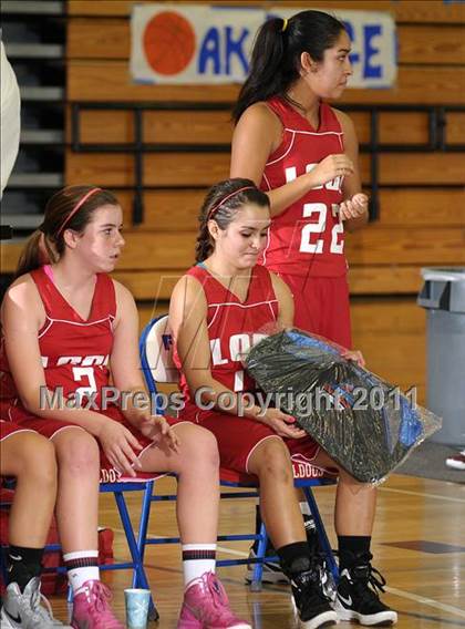 Thumbnail 3 in Lodi vs. Galt (Bulldog Winter Classic) photogallery.