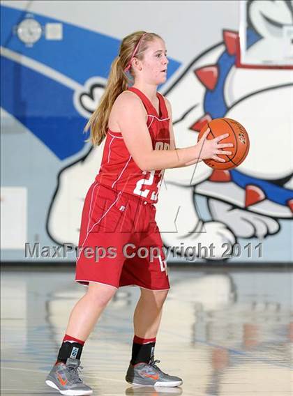 Thumbnail 3 in Lodi vs. Galt (Bulldog Winter Classic) photogallery.