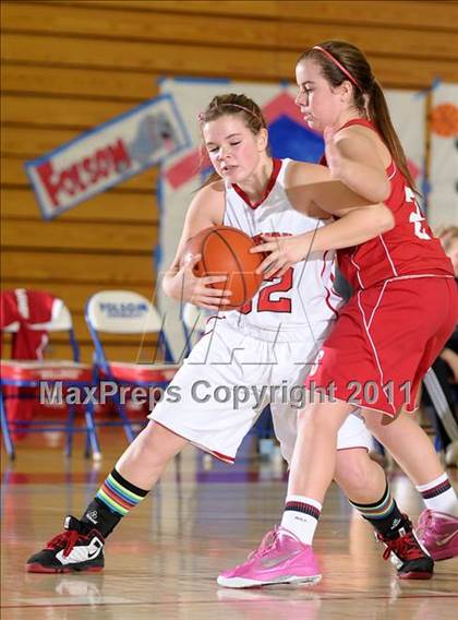 Thumbnail 1 in Lodi vs. Galt (Bulldog Winter Classic) photogallery.