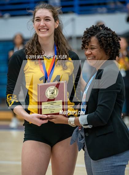 Thumbnail 1 in Chapel Hill vs. West Henderson (NCHSAA 3A Final) photogallery.