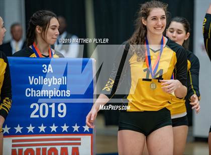 Thumbnail 2 in Chapel Hill vs. West Henderson (NCHSAA 3A Final) photogallery.