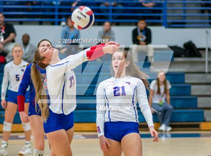 Thumbnail 2 in Chapel Hill vs. West Henderson (NCHSAA 3A Final) photogallery.