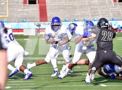 Thumbnail 2 in North Little Rock vs. Bentonville  (AAA 7A Final) photogallery.