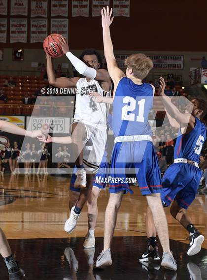 Thumbnail 2 in Beyer vs. Central Catholic (CIF SJS D3 Final) photogallery.