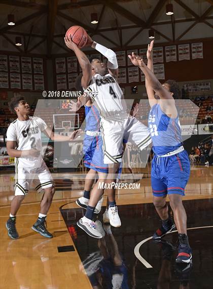 Thumbnail 3 in Beyer vs. Central Catholic (CIF SJS D3 Final) photogallery.