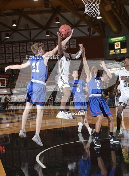 Thumbnail 2 in Beyer vs. Central Catholic (CIF SJS D3 Final) photogallery.