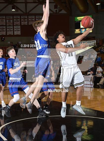 Thumbnail 2 in Beyer vs. Central Catholic (CIF SJS D3 Final) photogallery.