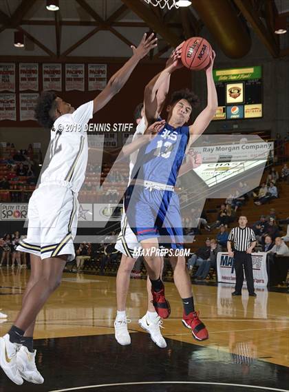 Thumbnail 3 in Beyer vs. Central Catholic (CIF SJS D3 Final) photogallery.