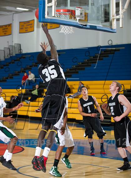 Thumbnail 2 in Palmdale vs Aubd Senior Sharks (National Prep Classic) photogallery.