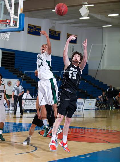 Thumbnail 2 in Palmdale vs Aubd Senior Sharks (National Prep Classic) photogallery.