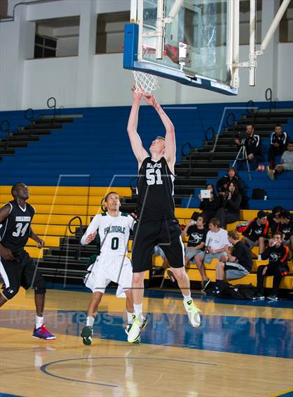 Thumbnail 2 in Palmdale vs Aubd Senior Sharks (National Prep Classic) photogallery.