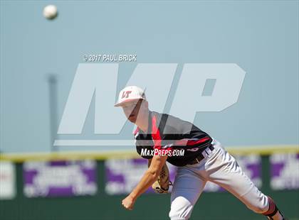 Thumbnail 1 in Lake Travis vs. Brandeis (UIL 6A Area Playoff) photogallery.