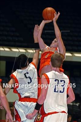 Thumbnail 2 in Mission Viejo vs Tesoro (Anaheim Holiday Classic) photogallery.