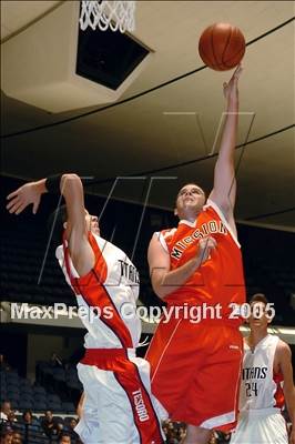 Thumbnail 2 in Mission Viejo vs Tesoro (Anaheim Holiday Classic) photogallery.