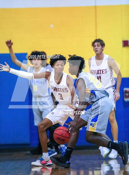 Thumbnail 1 in Braden River vs. Bayshore photogallery.