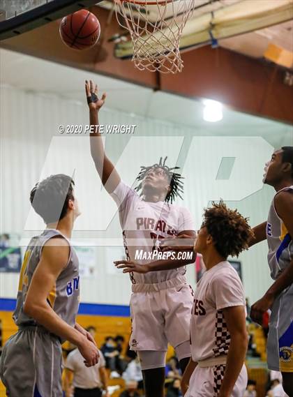 Thumbnail 1 in Braden River vs. Bayshore photogallery.